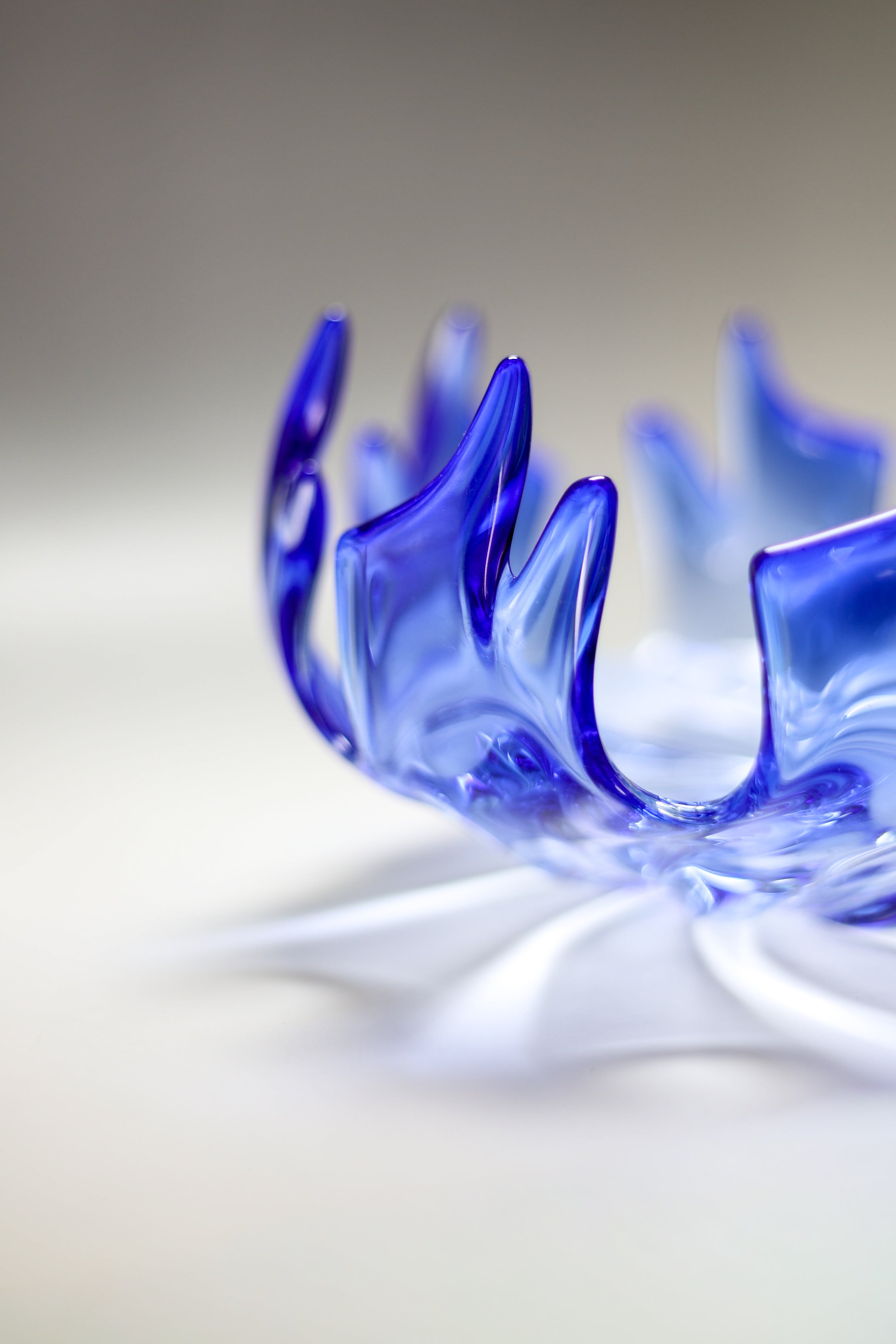 Murano Glasschale "Inferno" - blau - 22cm
